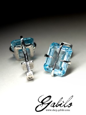 Silver earrings pouches with topaz