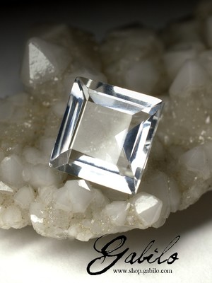 Rhinestone cut 6.65 carat