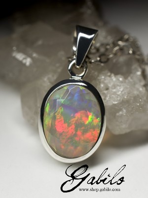 Silver pendant with Ethiopian opal