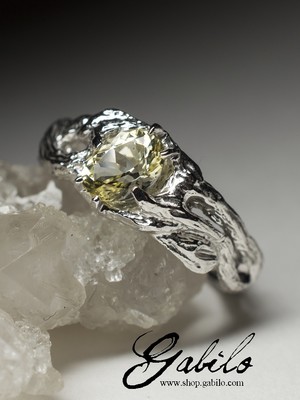 Silver ring with scapolite
