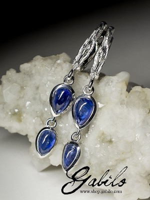 Silver earrings with kyanite