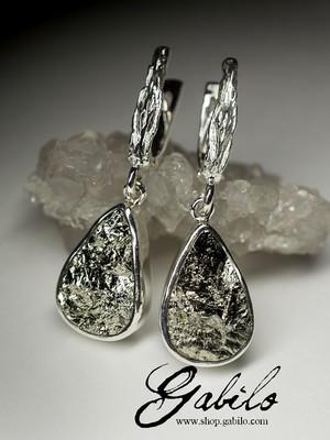 Silver earrings with pyrite