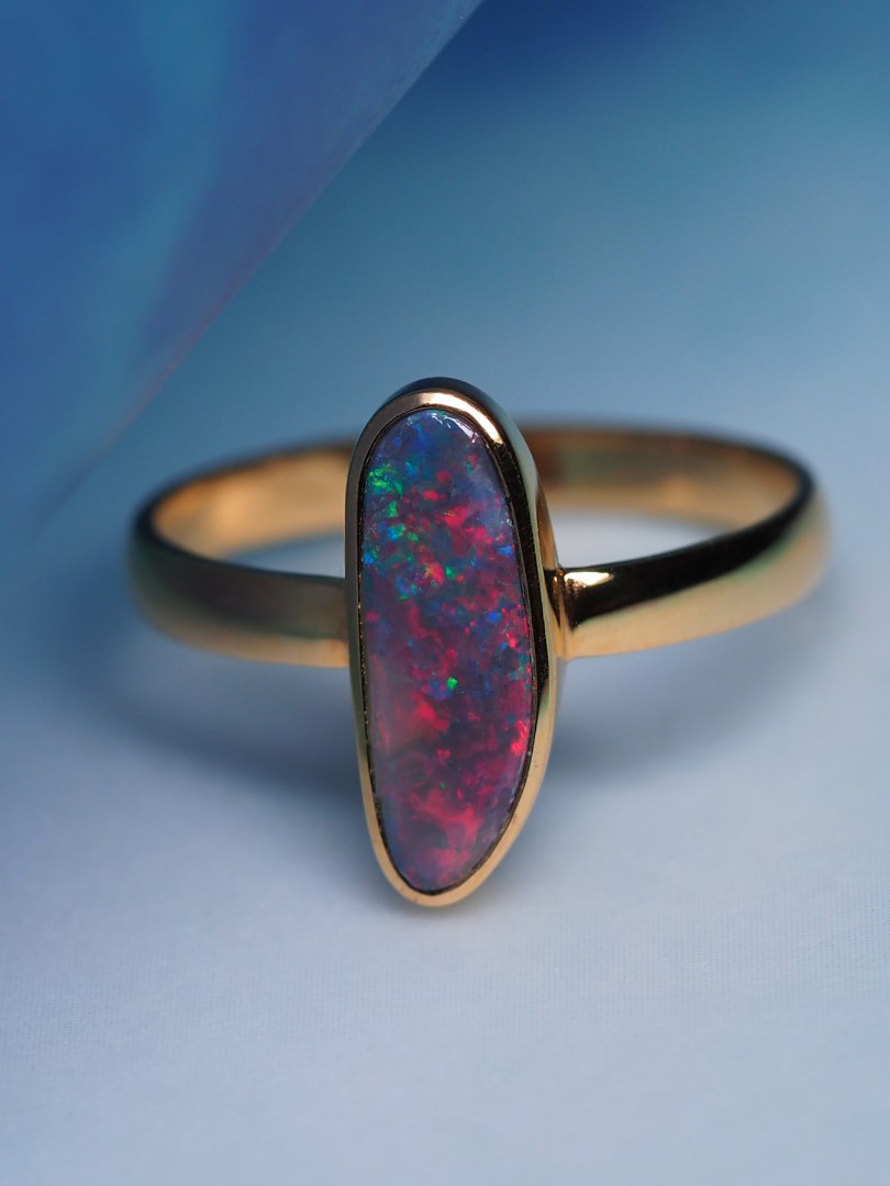 Black opal gold ring 10408