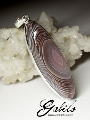 Large silver pendant with agate
