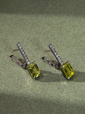 Peridot and Diamond silver earring