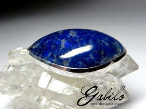 Pendant with lapis lazuli in silver