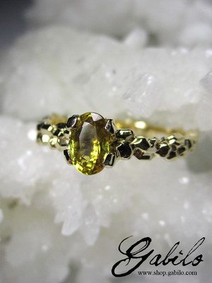 Yellow sapphire gold ring