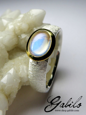 Moonstone Silver Ring with Gem Report MSU