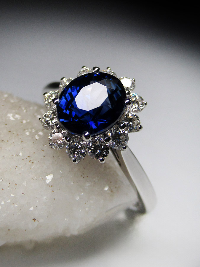 Ring made of silver 925 - dark blue oval stone, zircon contour | Jewelry  Eshop