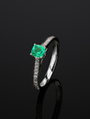 Emerald diamonds gold ring