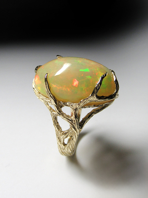 Ethiopian Opal gold ring