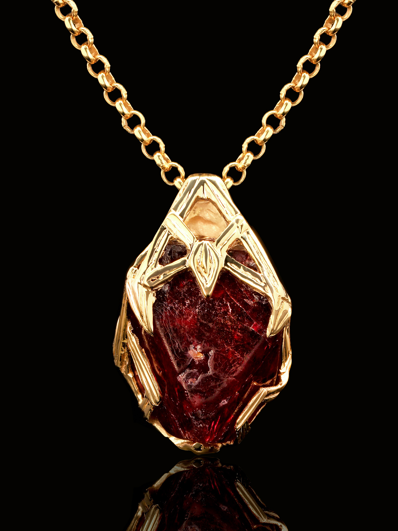 red spinel gold pendant