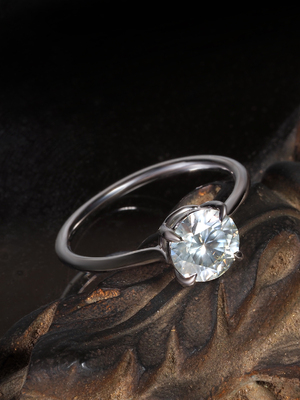 Grey Diamond 18K white gold ring