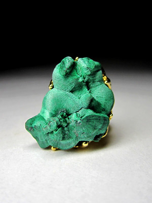 Gold Ring with Malachite