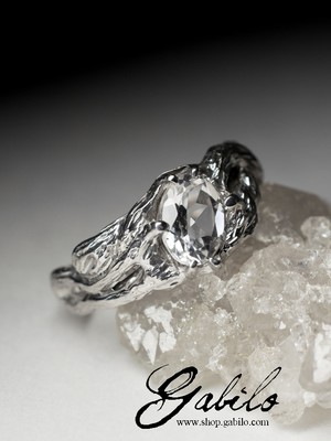 Rock crystal silver ring with gem report MSU