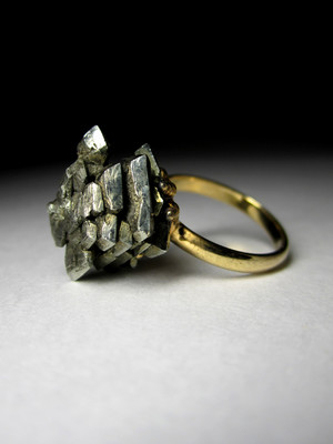 Gold ring with marcasite