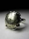 Ring with pyrite