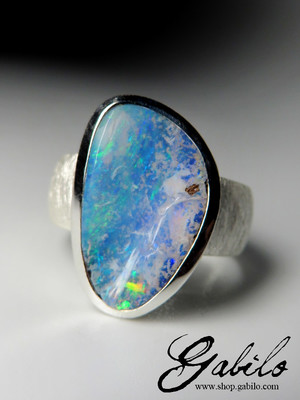 Boulder opal 