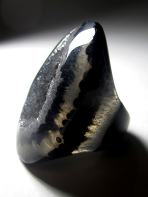 Ring of whole quartz morion and rock crystal with geode
