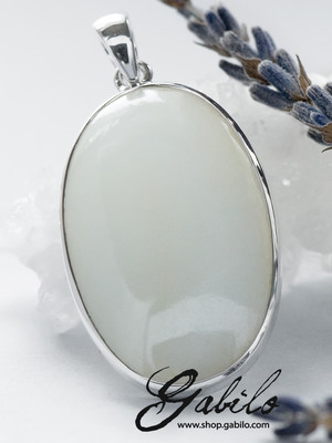 Nephrite silver pendant