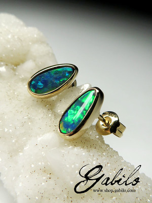 Doublet opal gold earrings