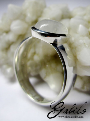 Men's moonstone silver ring