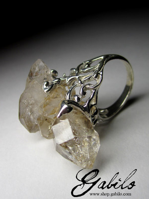 Ring with a herkimer daimond cluster of crystals