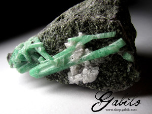 Crystals of the emerald on the rock