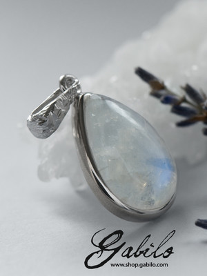Moonstone adularia cabochon silver necklace