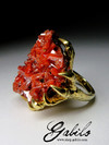 Large ring with Crocoite