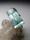 Large aquamarine crystal gold ring