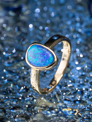 Boulder opal gold ring 