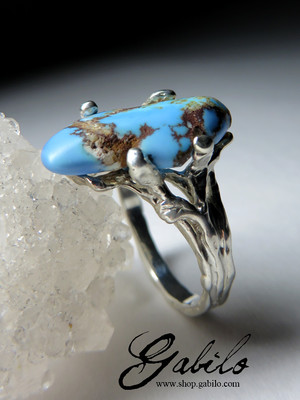 Ring with a nugget of turquoise