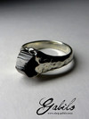 Ring with black tourmaline