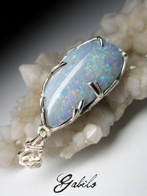 Doublet opal silver pendant