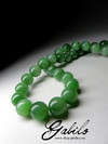 On order: beads made of jade with the effect of a cat's eye