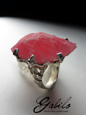 Ring with Rhodochrosite Crystal