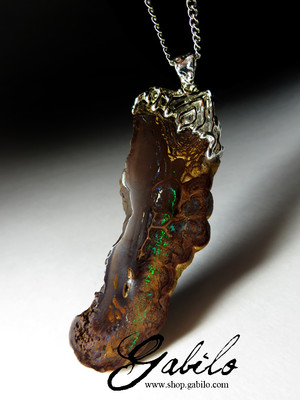 Men's boulder koroit opal necklace 