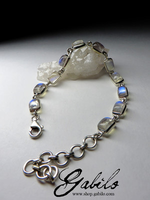 Bracelet with moon stones