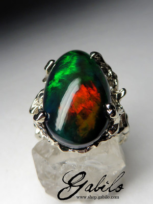 Black Ethiopian Opal Gold Ring