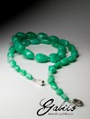 Beads from chrysoprase