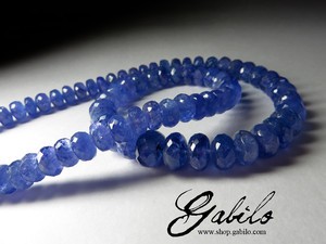 Beads from tanzanite first grade