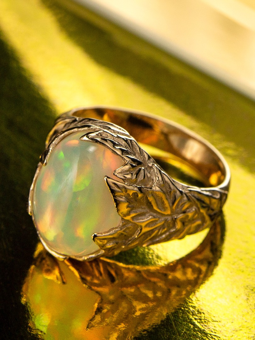 ethiopian opal gold ring