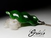 Pendant with apple jade
