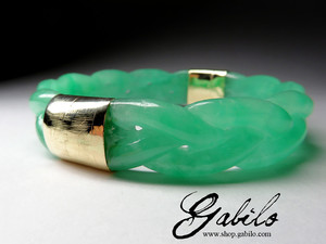 Bracelet from jadeite with gold