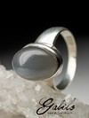Moonstone silver ring with chatoyant effect