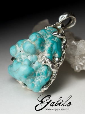 Silver pendant with turquoise