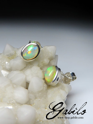 Earrings with Ethiopian opal