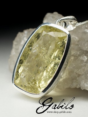 Heliodor silver pendant
