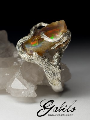 Silver ring with Ethiopian opal